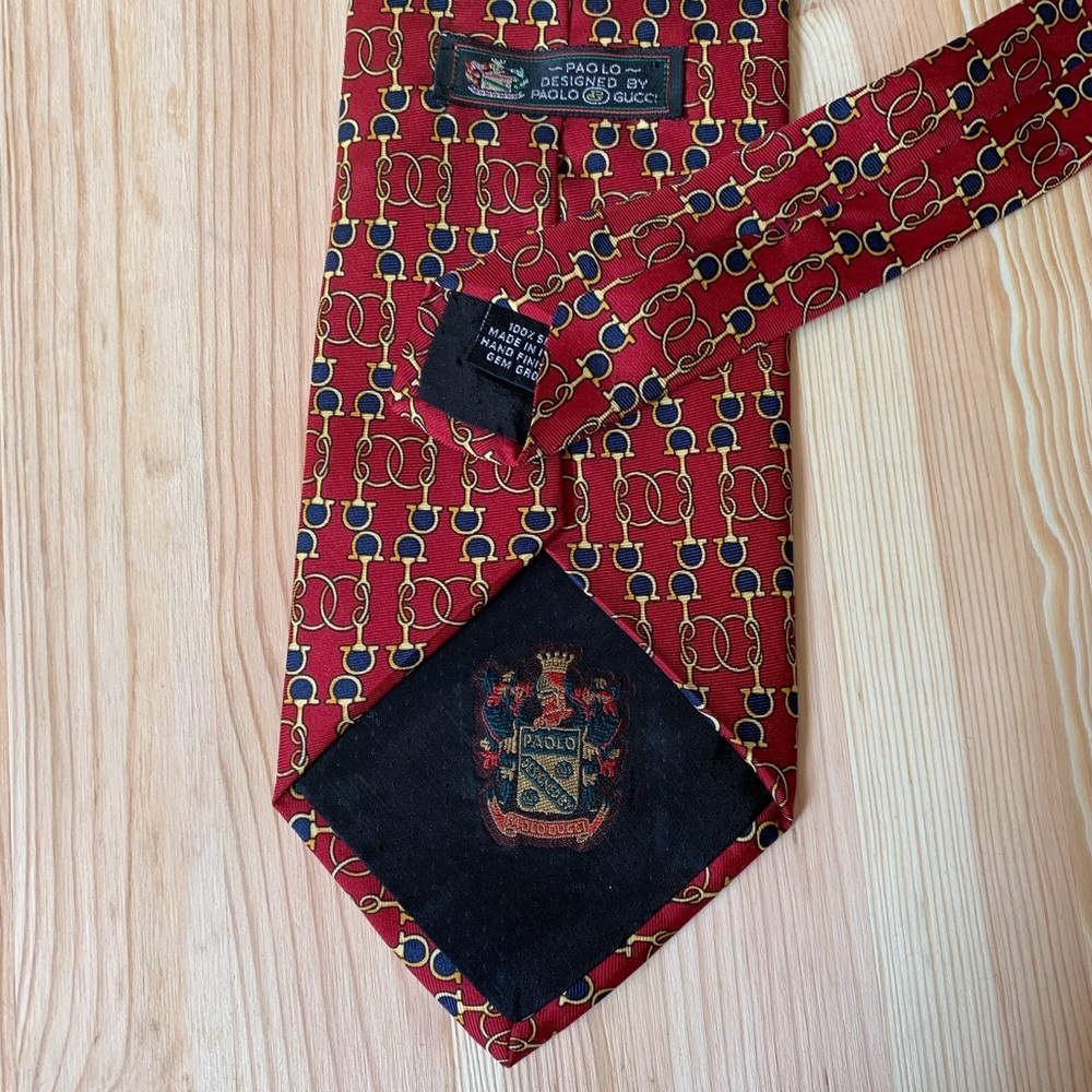 ****Paolo Gucci 100% silk tie****